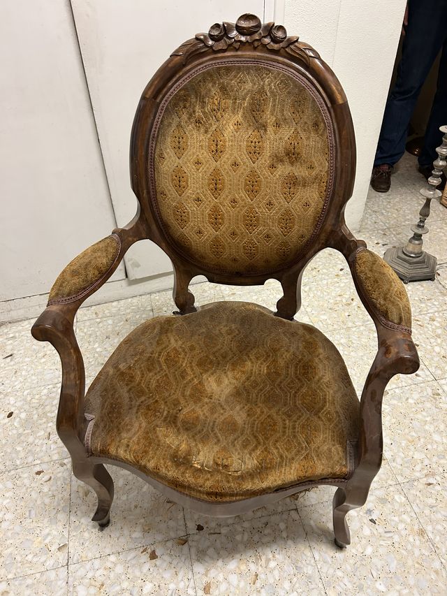 Sillas de terciopelo y madera (2)