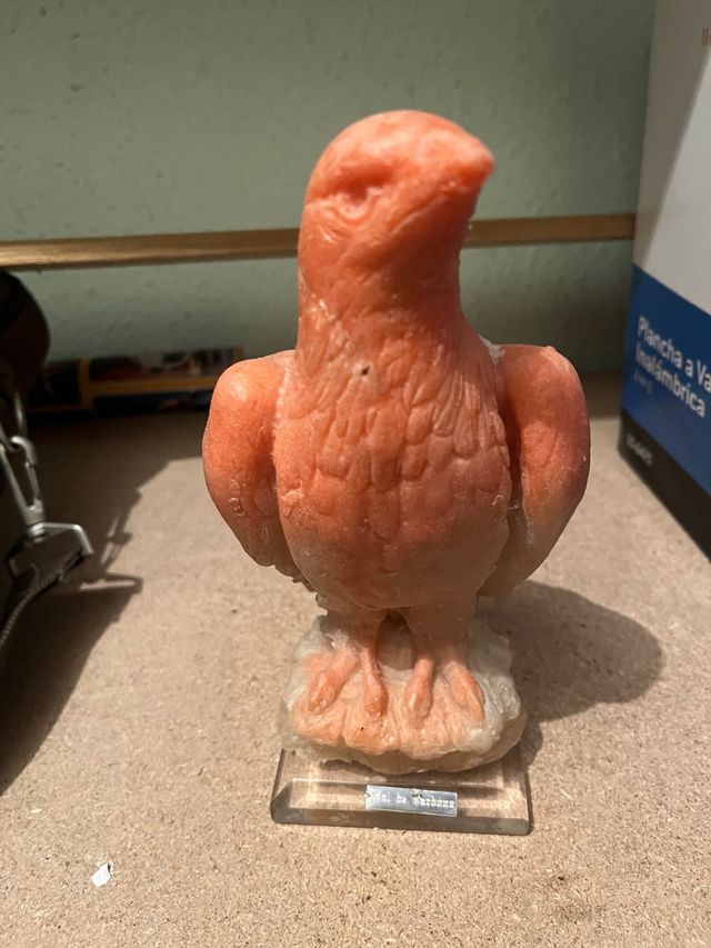 Figura di aquila di sale