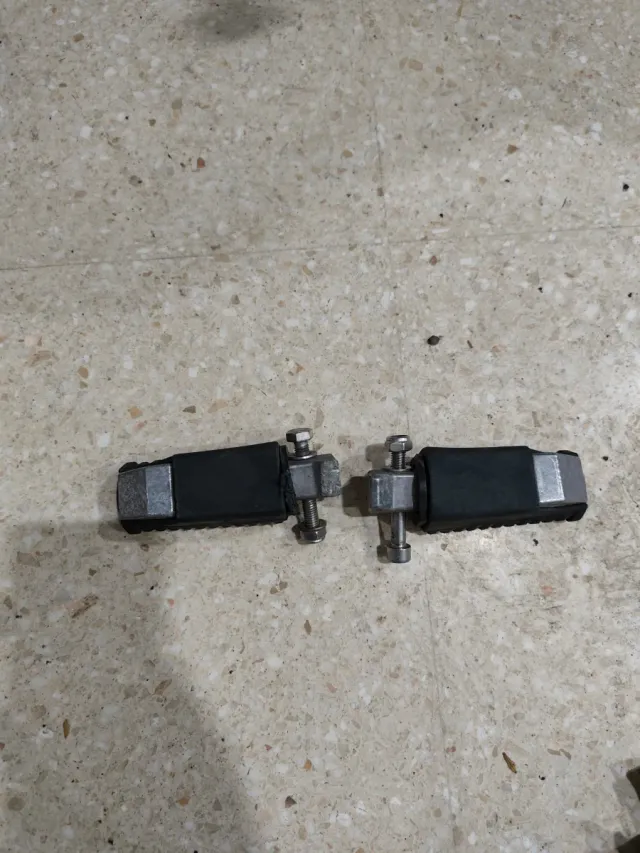 Estriberas BMW F800GS