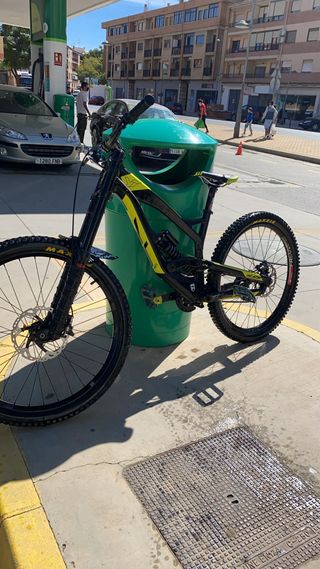 YT TUES 2017 27,5 talla M 1.200€