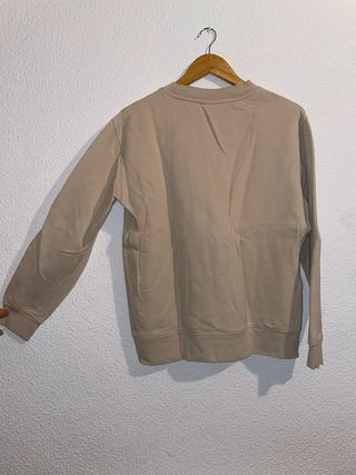 Jersey Zara beige con bolsillo