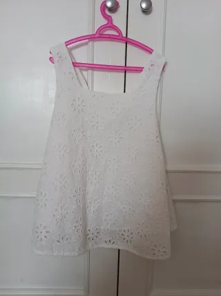 Blusa Zara niña blanca bordada