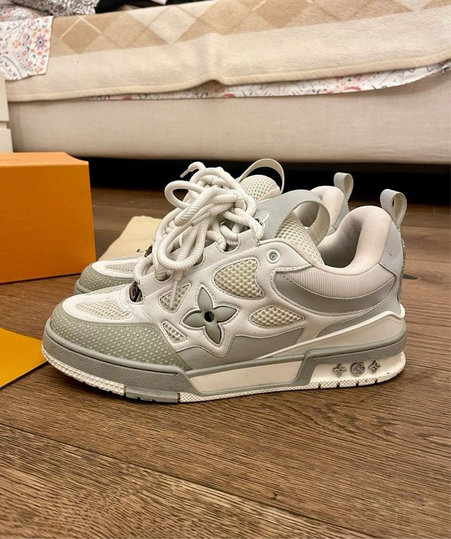 Louis Vuitton Skate grigie/bianche usate poco