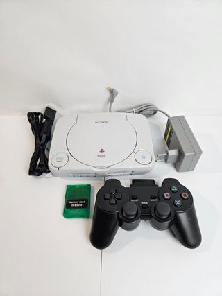 Sony Psone + Cavi + Memory Card + Controller