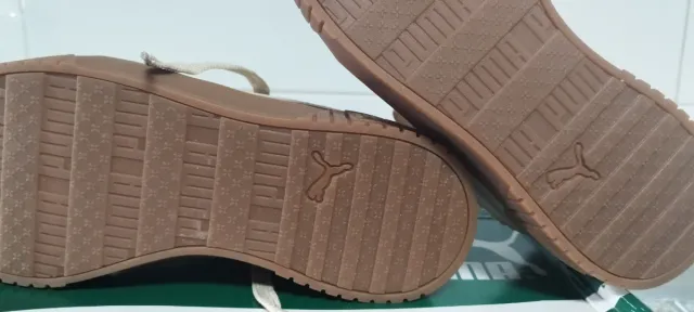Deportivas Puma Beige y Marrón