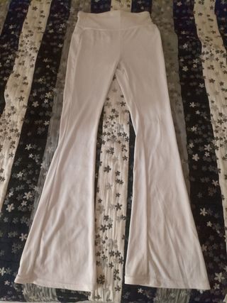 Legión blanco acampanado