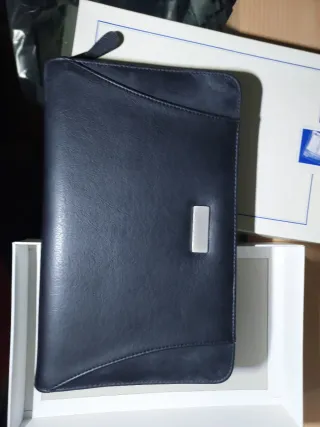 Cartera Escudero Negra