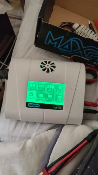 Modellino auto elettrica Falken