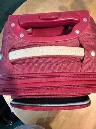 Maleta Victorio & Lucchino Roja