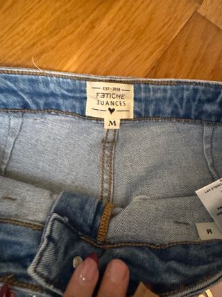 Vaqueros Suances con tachuelas