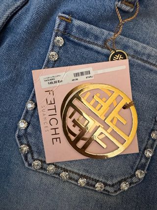 Vaqueros Suances con tachuelas