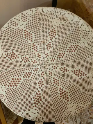 Mesa camilla ganchillo y faldón