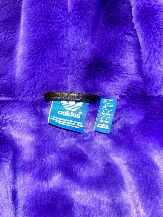 Casaco Adidas Chile62 com pelo interior