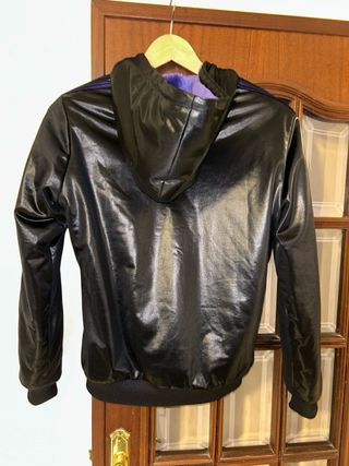 Casaco Adidas Chile62 com pelo interior