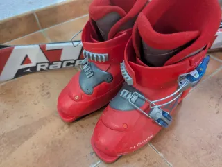 Esquís y botas Salomon niño rojas