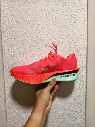 T42 Nike ZoomX Vaporfly 4