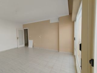 GRATIS Baldosa Gris Veteada 30x30 TORREVIEJA