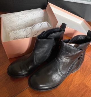 Stivaletti in vitello neri