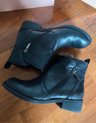 Stivaletti in vitello neri