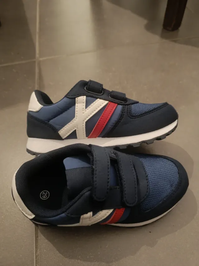 Sneakers sportive per bambini taglia 29