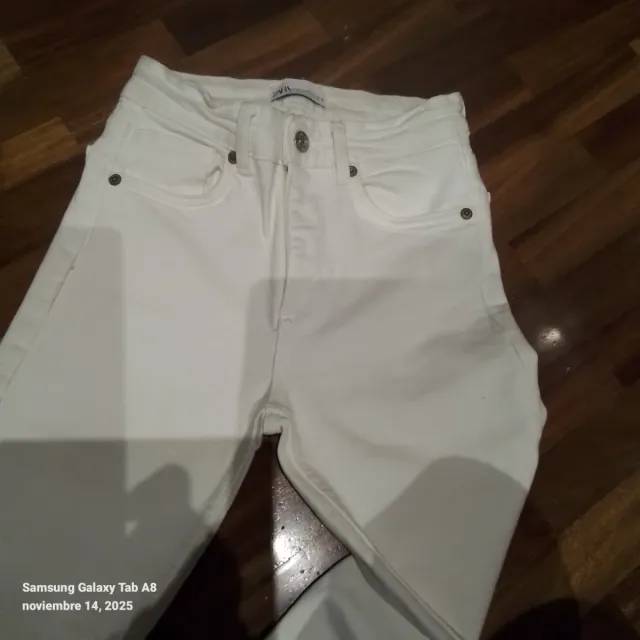 Pantalón Zara Blanco desgastado!