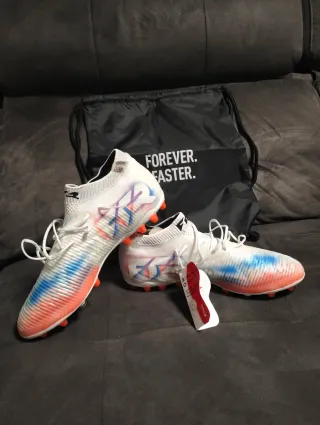 Botas de fútbol PUMA FUTURE 8 MG