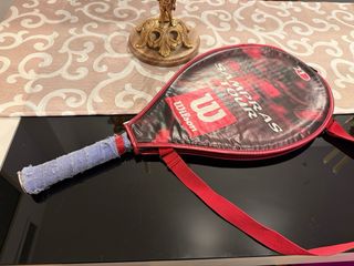 Raqueta Wilson Sampras Series 95 Junior + funda