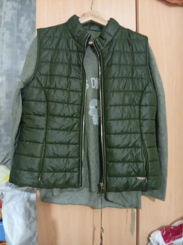 Chaleco y Jersey Verde