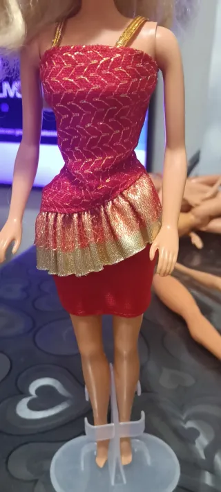 Abito Barbie Vintage Rosso e Oro