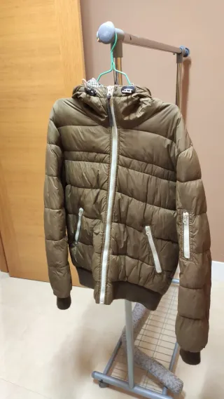 Chaqueta acolchada hombre marrón