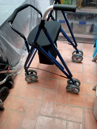Andador para movilidad reducida