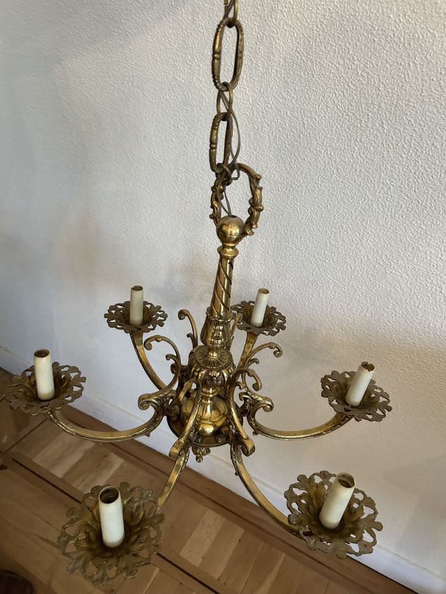 Lampada da soffitto dorata in metallo