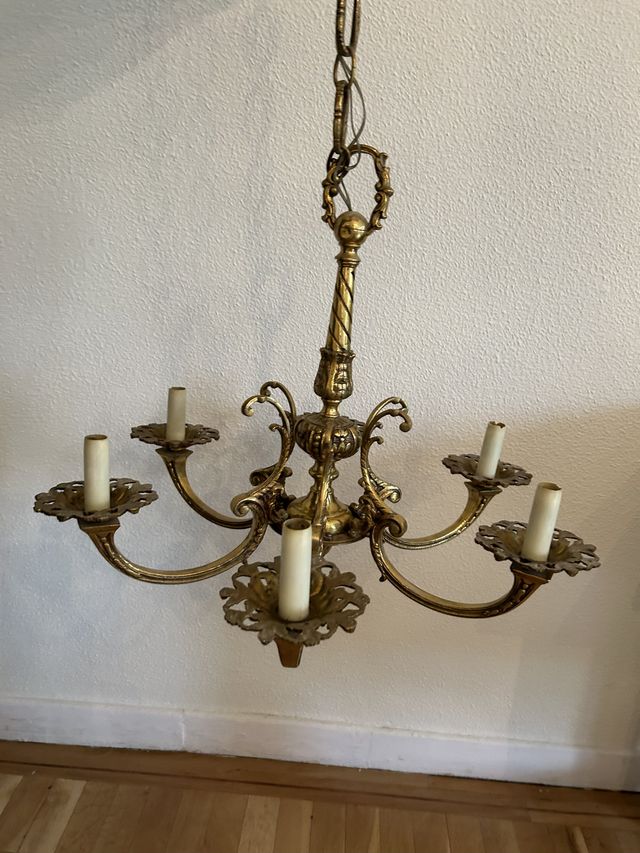 Lampada da soffitto dorata in metallo