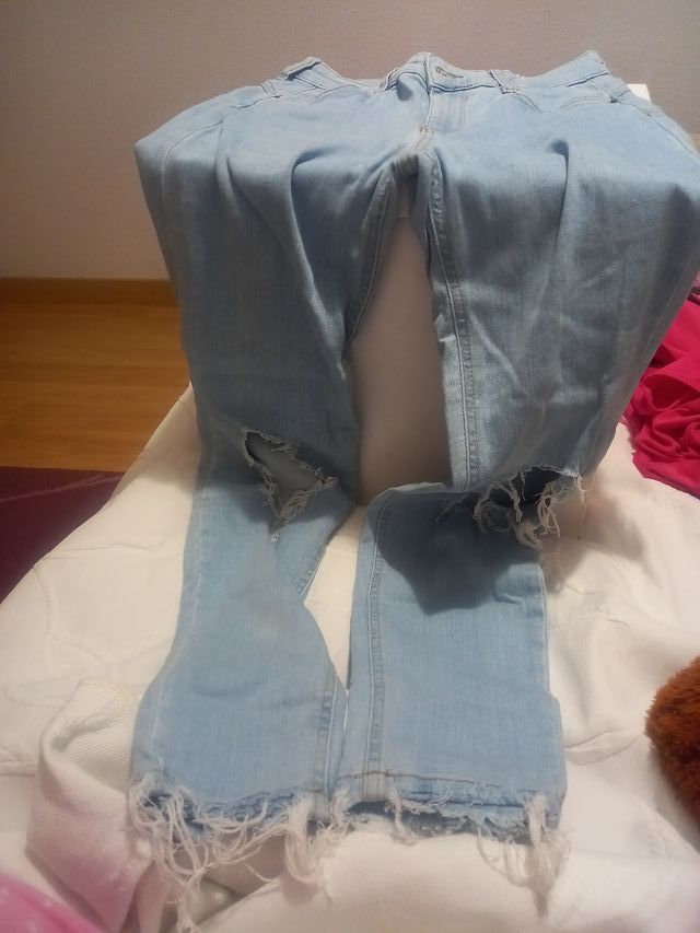 Vaqueros desgastados azules