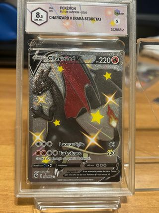 Charizard V Futuri Campioni 079/073 ITA graad 8,5
