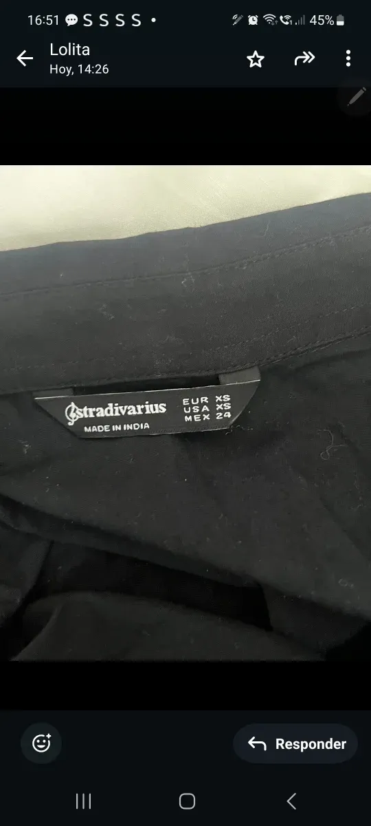 Vestido negro de chica