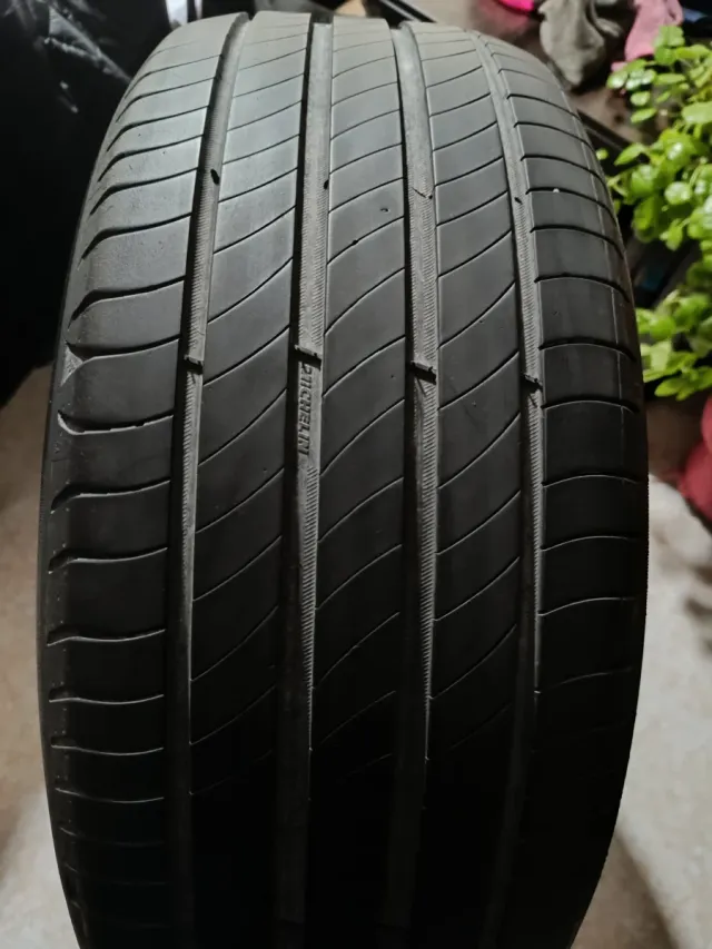 Michelin 235/50 R19 103V Neumático