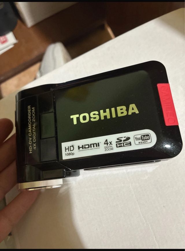 Videocámara Toshiba HD-DV Camcorder 4X Zoom