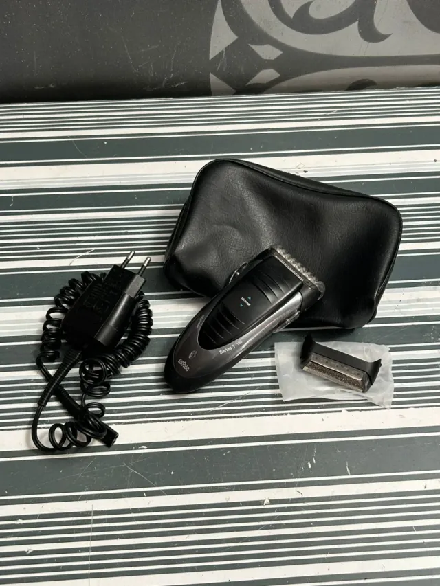 Máquina de afeitar Braun Series 1 modelo 5729