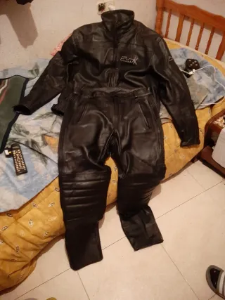 Conjunto Ropa Moto Cuero Negro