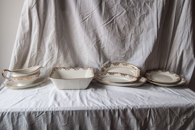 Vajilla Royal China Porcelana Dorada