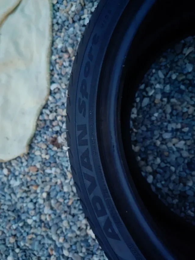 Gomme Yokohama 90% battistrada