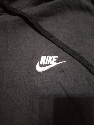 Felpa Nike con cappuccio nera