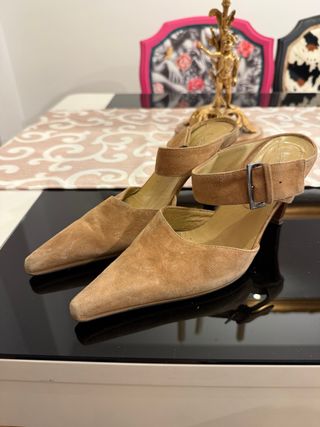 Zapatos tacón ante beige talla 38 – elegante
