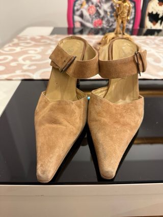 Zapatos tacón ante beige talla 38 – elegante