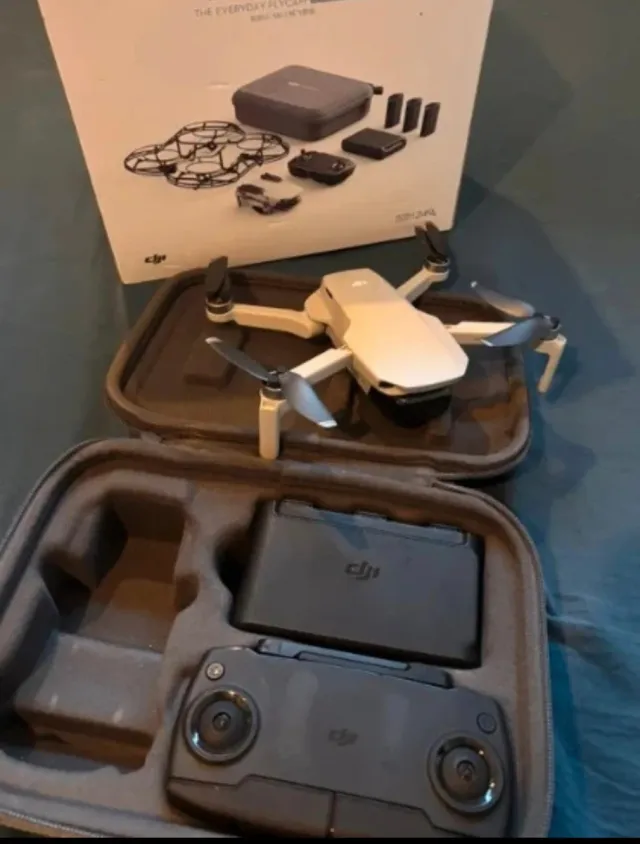 DJI Mavic Mini Fly More Combo