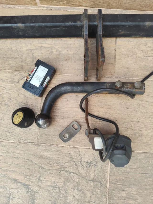 Enganche remolque y accesorios