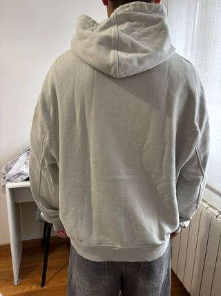 Sudadera Fakegods con cremallera y logo