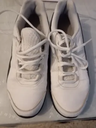 Botines Puma Blancos y Azules . Dos usos .