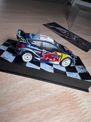 Miniaturas de coches de rally 1:43 (las 2 x 15€)